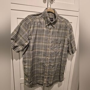 Men's Eddie Bauer Plaid Short Sleeve Button Down Shirt Size M